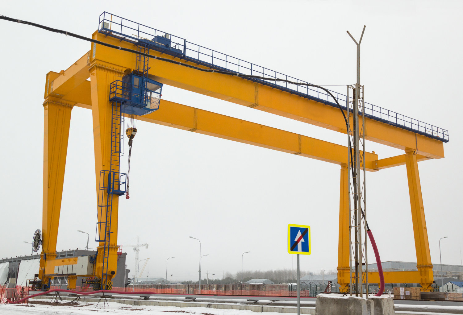 Crane Operator for Bridge, Pillar, and Gantry Cranes - PHILIPPGRUPPE ...
